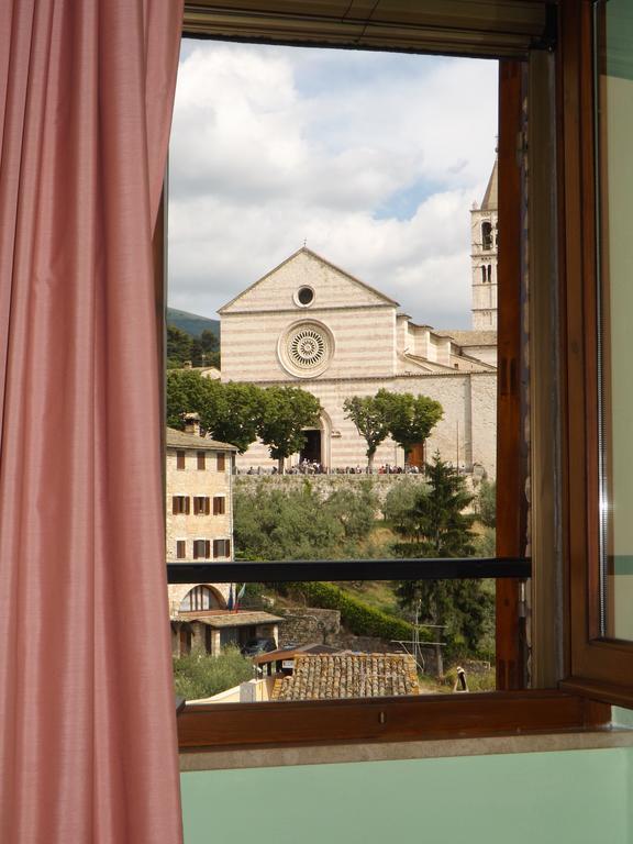Camere Santa Chiara Assisi Ruang foto